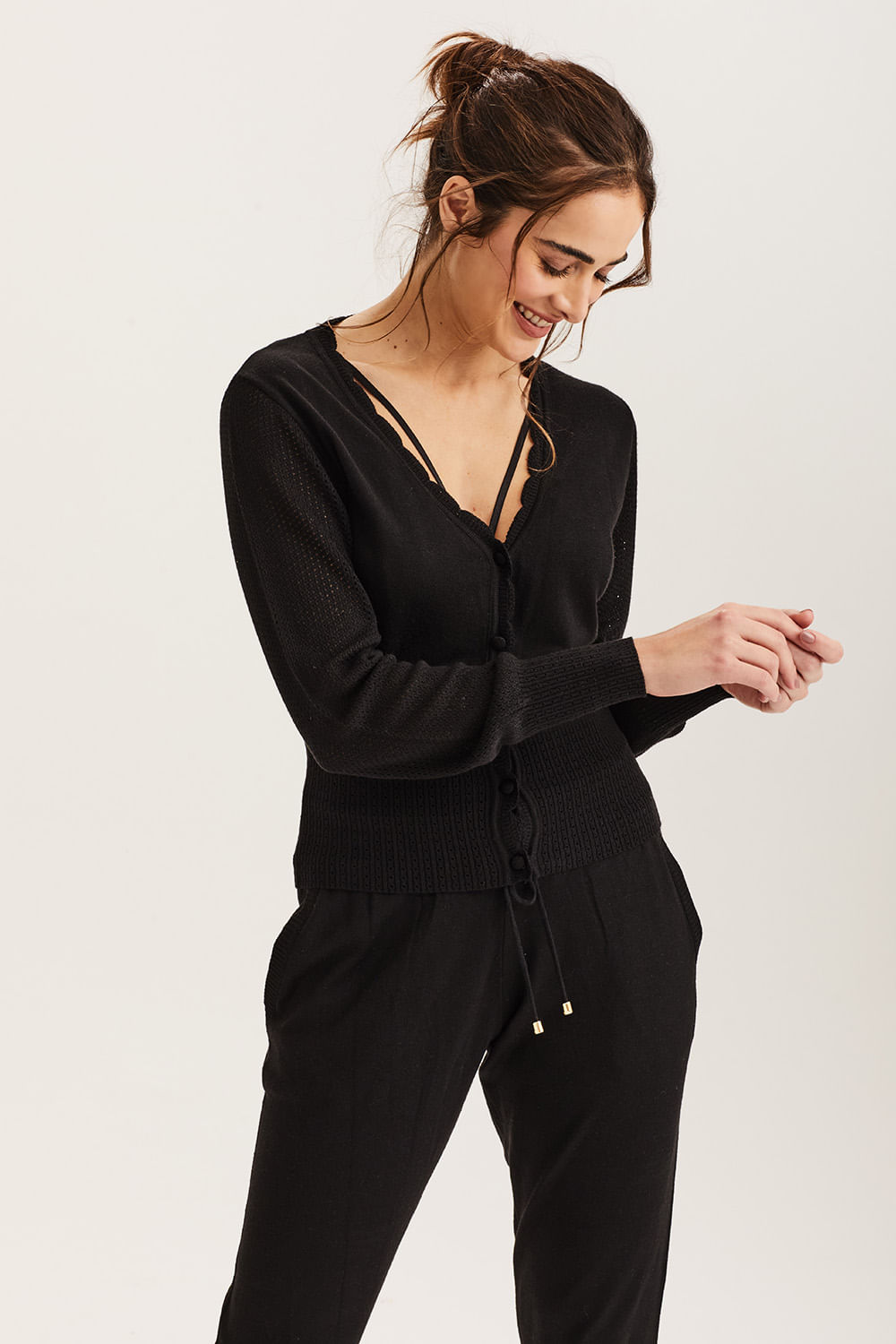 Cardigan Tricot Micro Furos - Preto