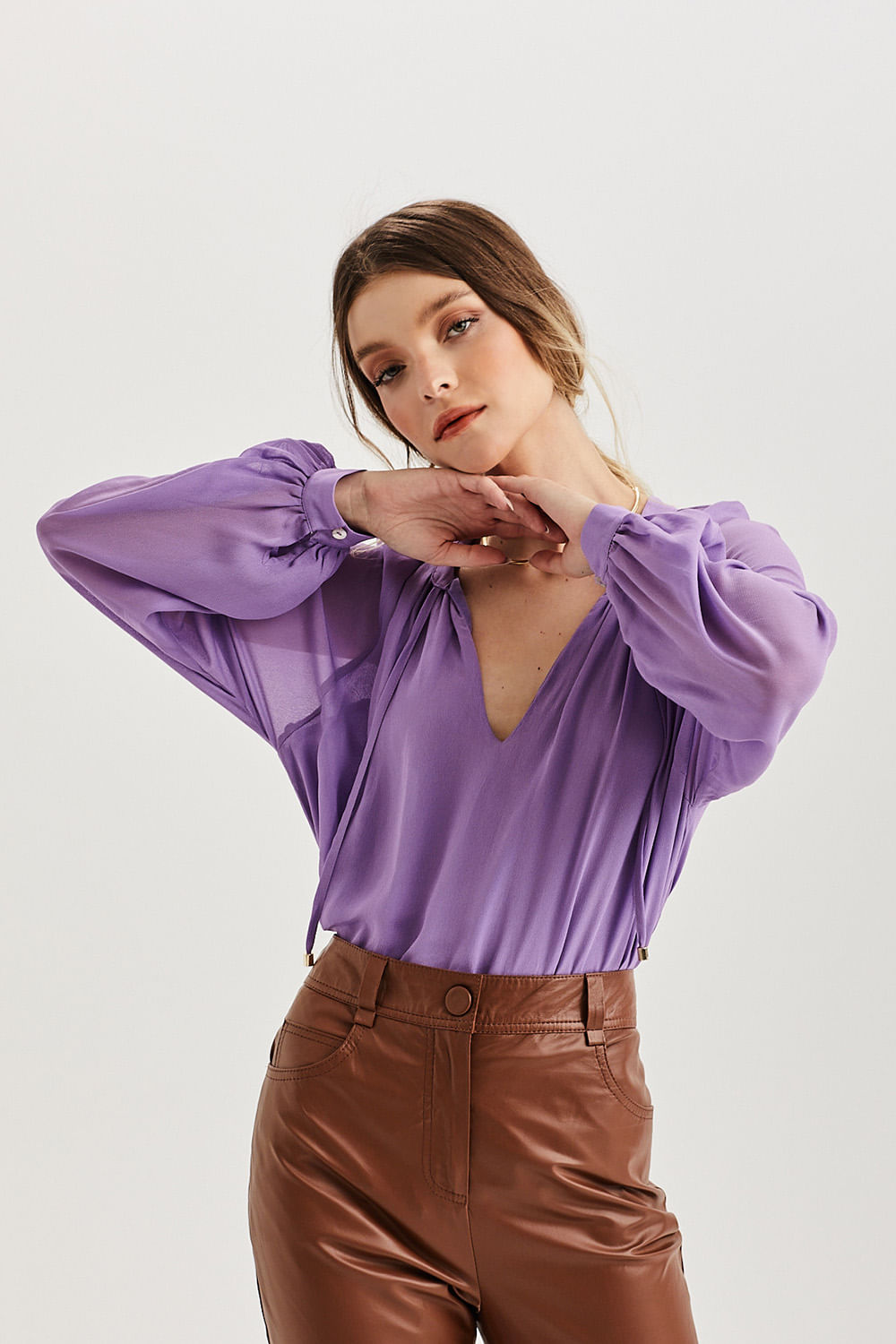 Blusa Chic Decote v Luiza - Lilas