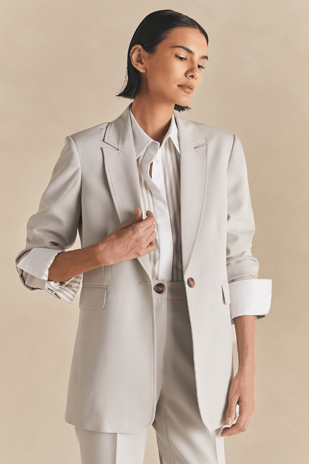 Blazer Alfaiataria Curto Lorine - Cinza