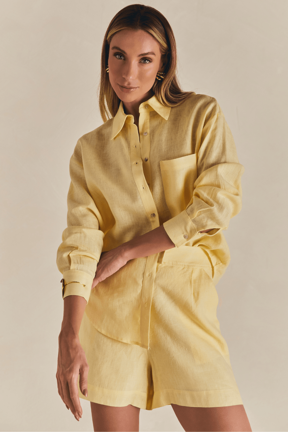 Shorts Linho Flora - Amarelo