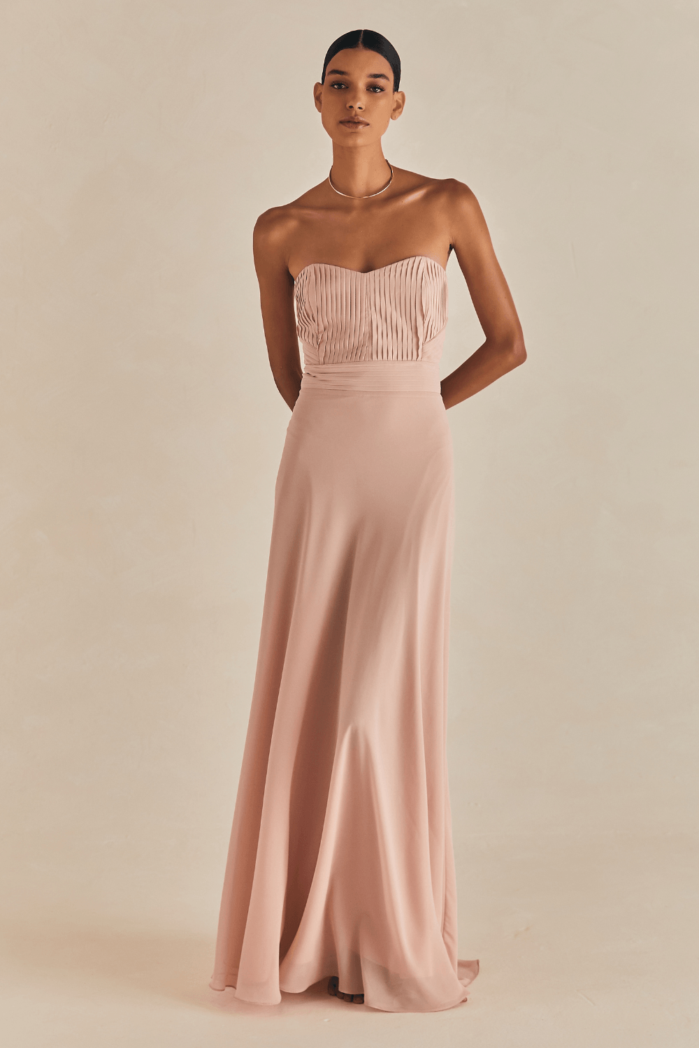 Vestido Chic Longo Raissa - Nude