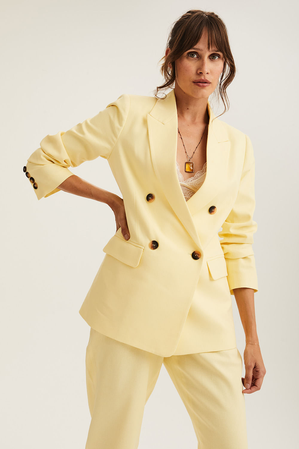 Blazer Alfaiataria Transpassado Geralda - Amarelo Baunilha