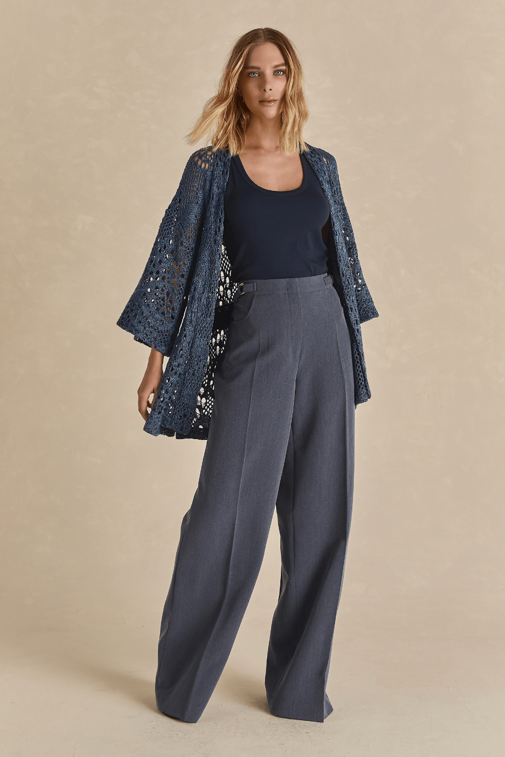 Calça Alfaiataria Com Fivela Anne - Marinho