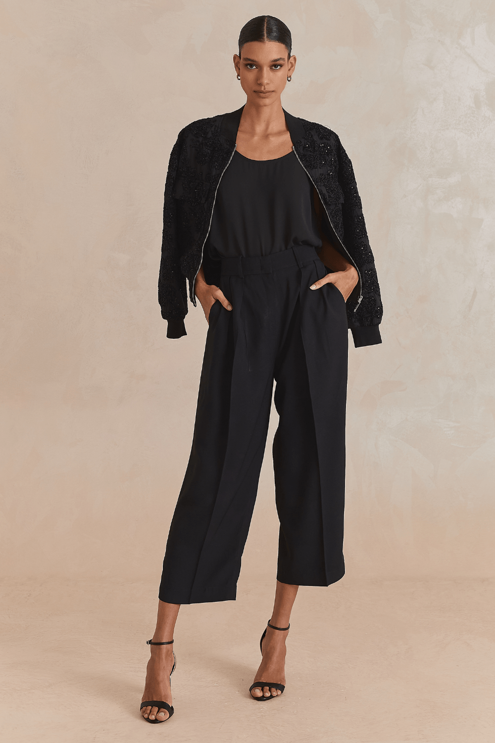 Calça Alfaiataria Pantacourt Taylor - Preto