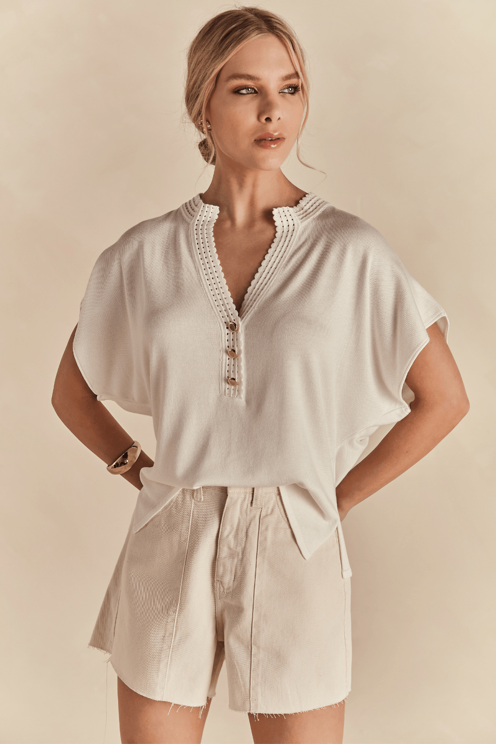 Blusa Tricot Manga Curta Stella Relevos - Off White