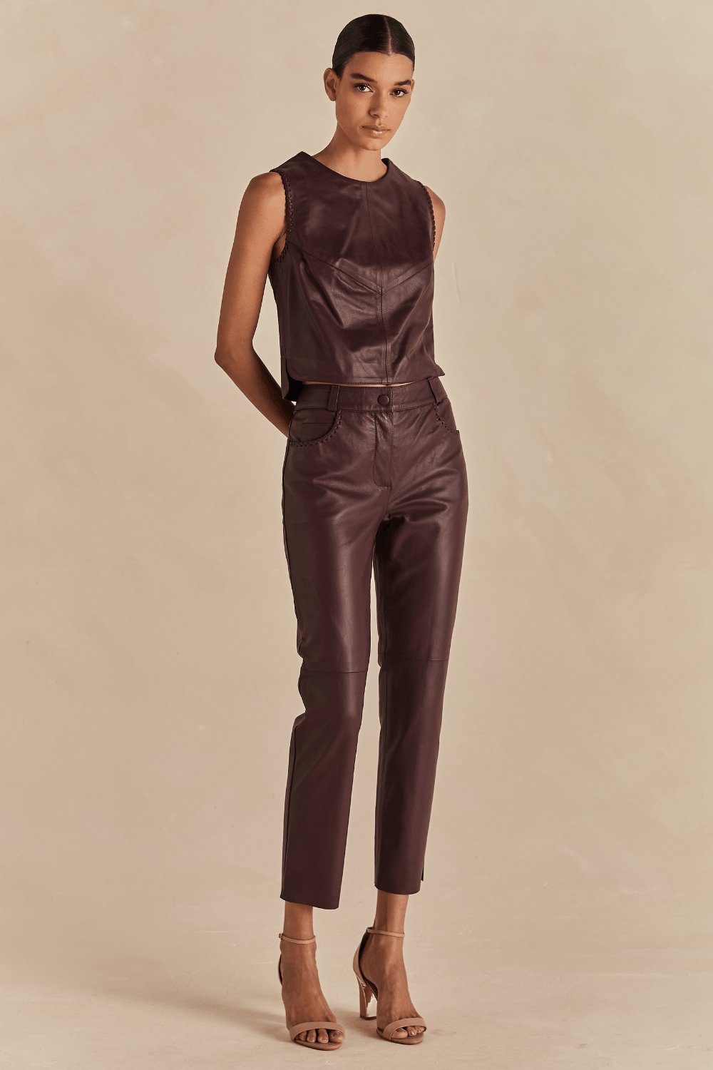Calca Couro Skinny Theodora Trancado - Uva Syrah