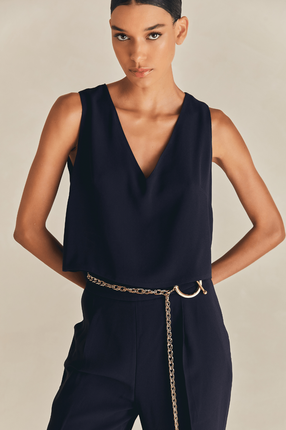 Blusa Alfaiataria Sem Manga Lici - Marinho