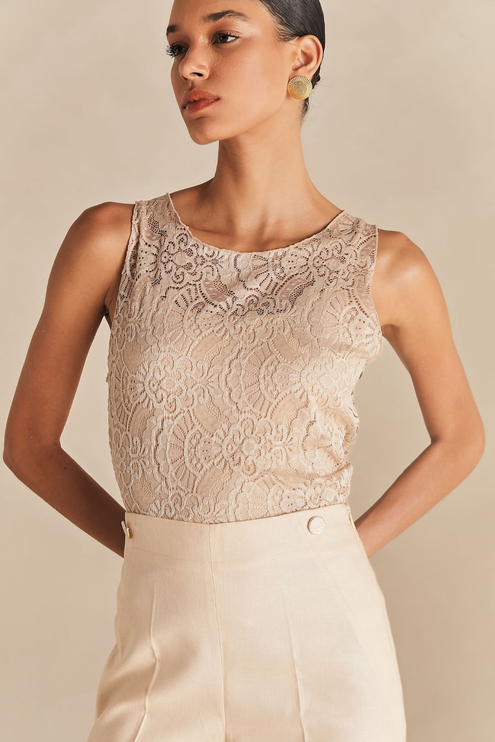 Blusa Chic Sem Manga Renda Brigitte - Nude