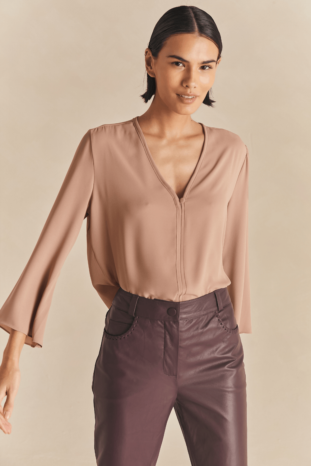Blusa Chic Manga Longa Camile - Camelo