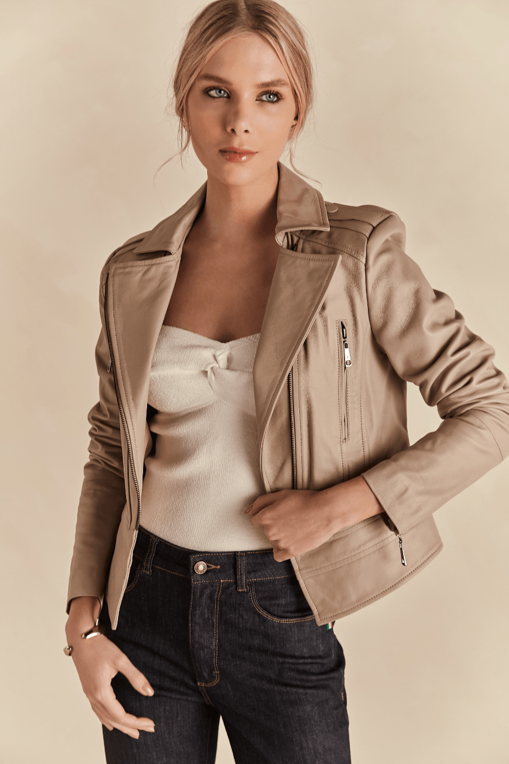 Jaqueta Couro Biker Pelica Com Ziper - Areia