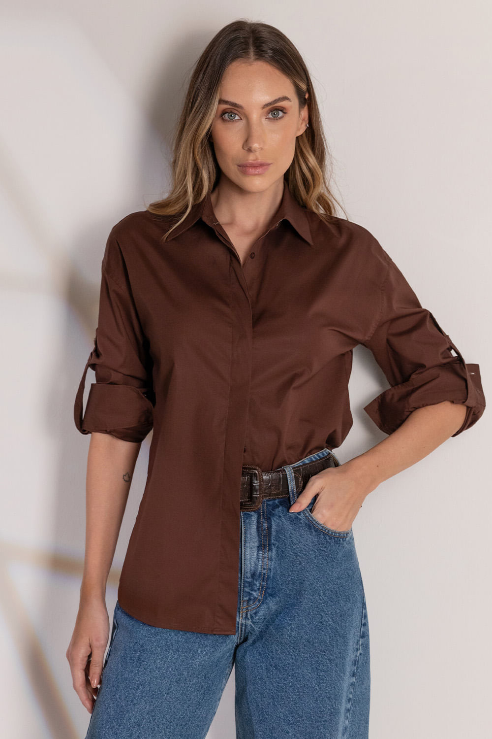 Camisa Com Martingale Leila - Marrom